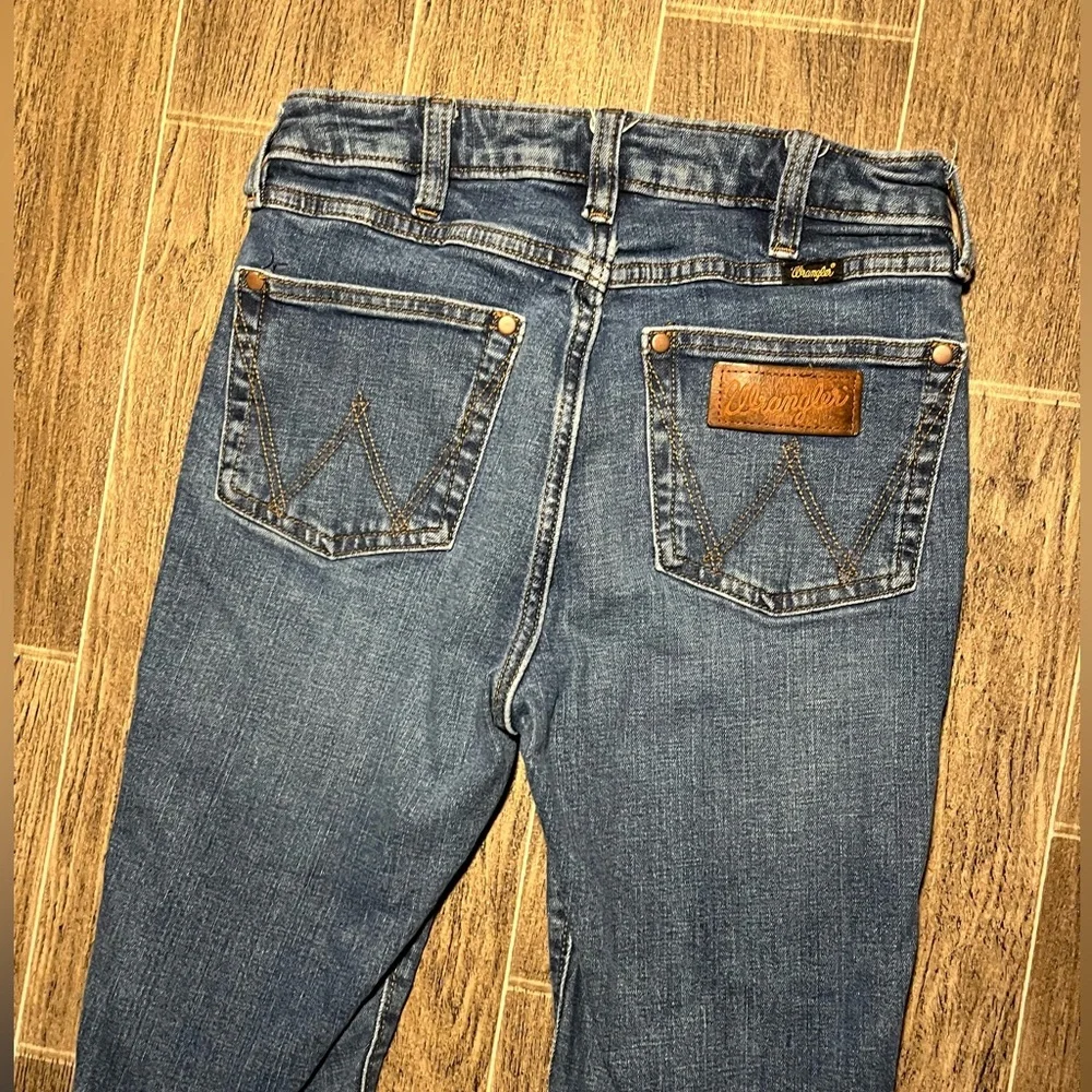 Wrangler Retro High Rise Flare Jeans Women’s Bell Bottoms Rodeo Blue Size 26x34 - Picture 6 of 10